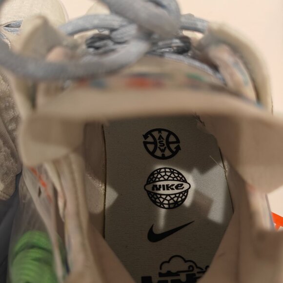 Nike LeBron 18 XXVIII 'Play for the Future' CW3156-400 Mens Size 8 Excellent - Picture 9 of 16